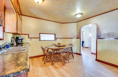Twin Lakes House | ‘Momo’s Place’ ~ 5 Mi to Downtown Denver!