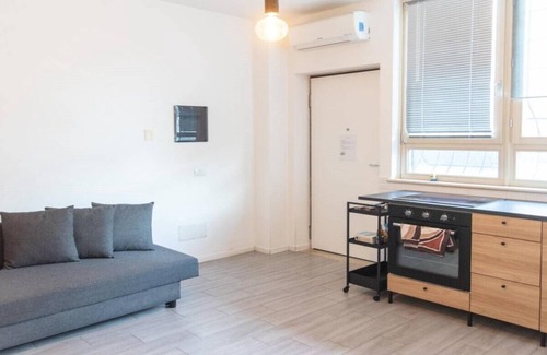 Torre Angela Apartment | Momy's Home Rome Delightful apartment, near Metro Max 4 people.