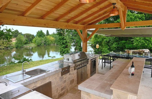 Sainte-Livrade-sur-Lot Villa | "Mon rêve" villa situated on river Lot, ideal for families and groups relaxation