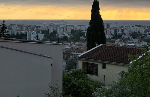 Burtaisi Apartment | Mona Apart
