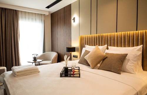 Kusadasi City Centre Bed & Breakfast | Monalisa
