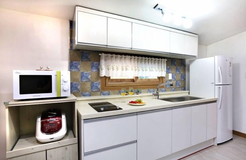 Sanyang-eup House | Monami Pension