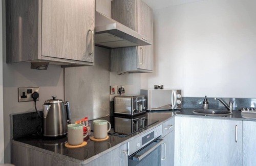 The Docks Apartment | Monarchs Quay 2-Bed Flat by Liverpool Waterfront
