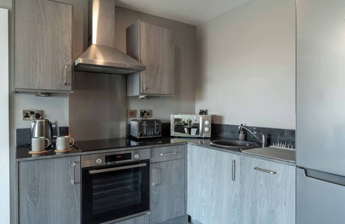 The Docks Apartment | Monarchs Quay 2-Bed Flat by Liverpool Waterfront