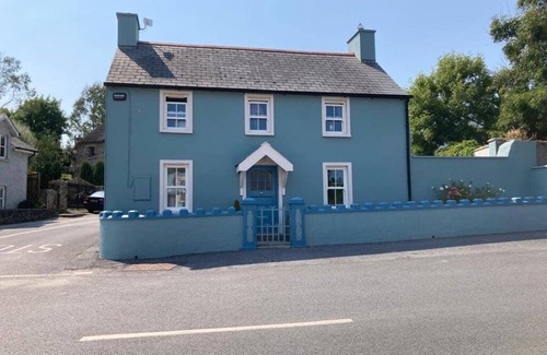 Stradbally House | Monavaud Lodge-Coastal Luxury