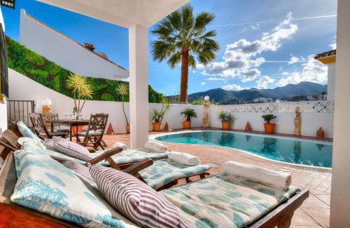 Monda Apartment | Monda Palms Ground Floor Apartment in Monda