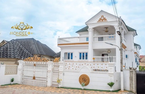 Ibadan Apartment | MONDEESTARS LUXURY HOME