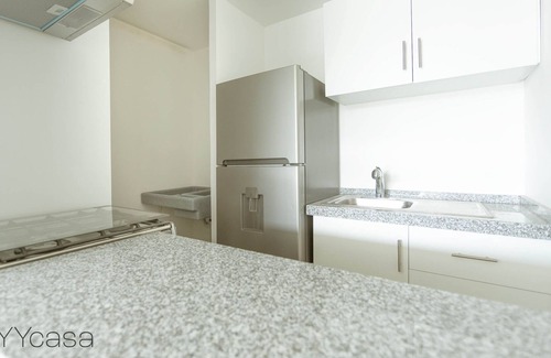 Benito Juarez Apartment | Mondern 2 BR Apt with Balcony, Parking & Kitchen