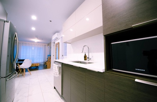 Cote-Des-Neiges—Notre-Dame-De-Grace Apartment | Mondern 2BR*brand-new*Wi-Fi*gym*