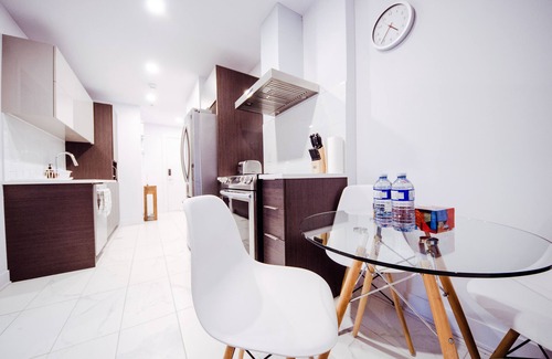 Cote-Des-Neiges—Notre-Dame-De-Grace Apartment | Mondern 2BR*brand-new*Wi-Fi*gym*
