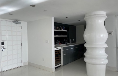 West Avenue Hotel | Mondrian South Beach