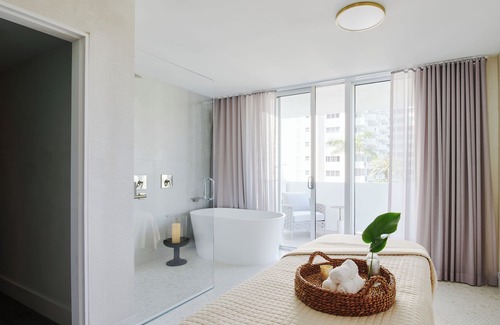 West Avenue Hotel | Mondrian South Beach