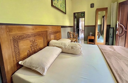 Penebel House | Mongan Homestay Beside The Belulang Hot Spring