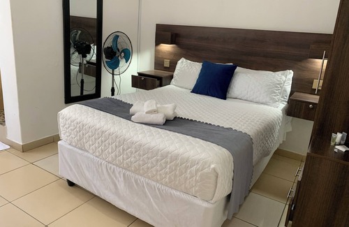 Harare House | Mongi Guest House