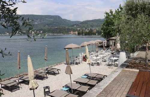 Corno Apartment | Monika Holiday Beautiful Lake View Lovely