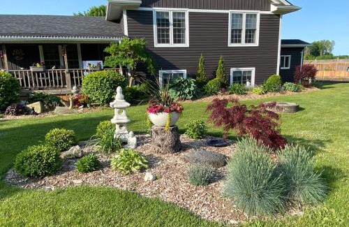 Bayham Bed & Breakfast | MonJardin Bed and Breakfast