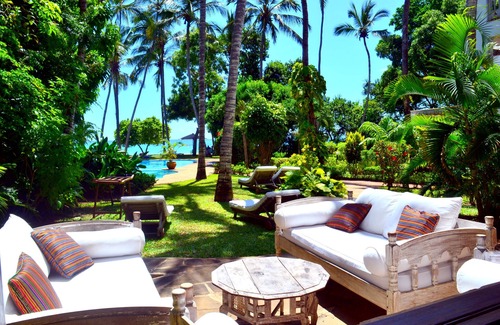 Diani Beach Villa | Monkey Beach House, Beachfront, Ocean Views, Shared Pool, Staff Provided