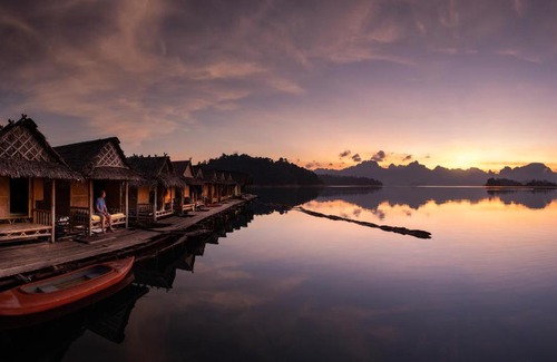 Khlong Sok Cabin | Monkey Mansion - Jungalows & Tours