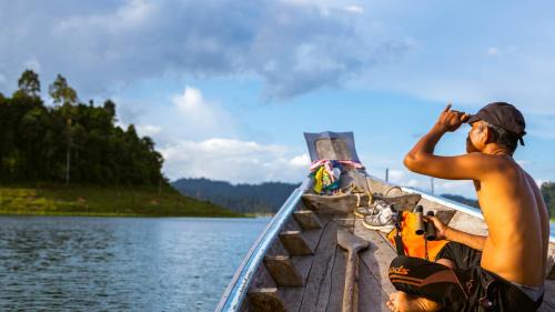 Khlong Sok Cabin | Monkey Mansion - Jungalows & Tours