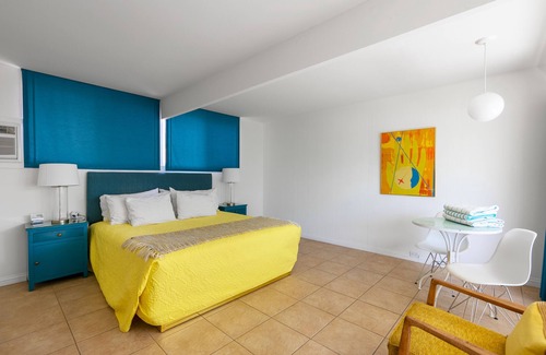 Desert Park Estates Hotel | Monkey Tree Hotel 4 by AvantStay | Stylish Hotel in Palm Springs w/Pool!