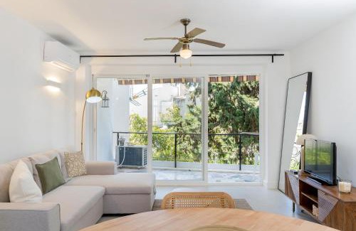 Torremolinos Apartment | MONKÓ LAS FLoRES