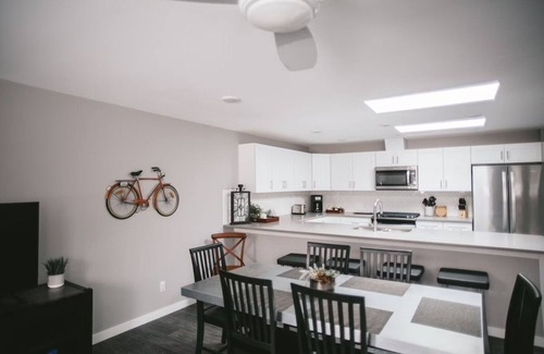 Bridgman Hotel | Monogram Luxury Condo- Silver (Suite #1)