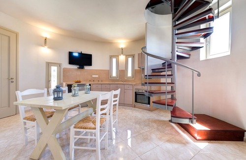 Agia Paraskevi Hotel | Monolithia