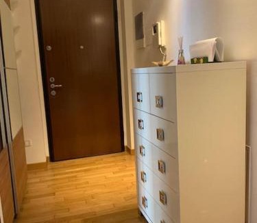 Peschiera Borromeo House | Monolocale a 10 min aereoporto di Linate