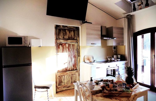 Pianoro Apartment | monolocale beige