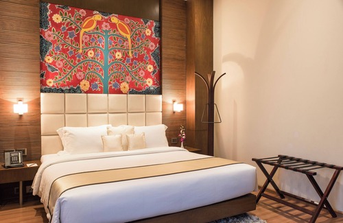 Sector V Hotel | Monotel Luxury Business Hotel