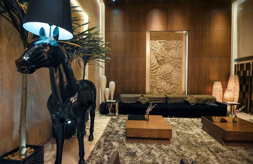 Sector V Hotel | Monotel Luxury Business Hotel