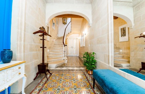 Paola House | Monreal Boutique Townhouse - R024RM5