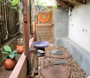 Pottuvil Bed & Breakfast | Monsoon Eco Resort - Whisky point Arugambay
