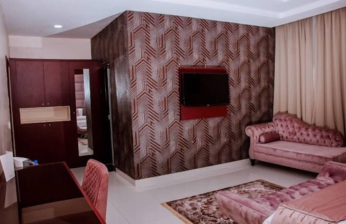 Kano Hotel | Mont Kalm Hotel and Suites