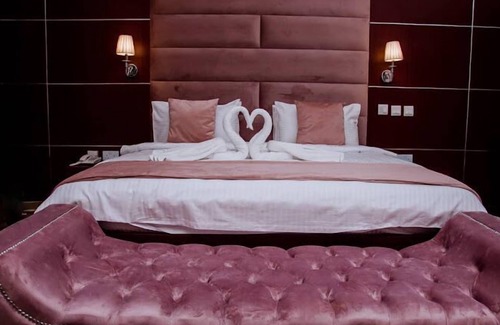 Kano Hotel | Mont Kalm Hotel and Suites