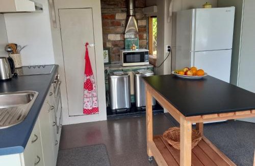 Awatuna House | Mont's Cottage