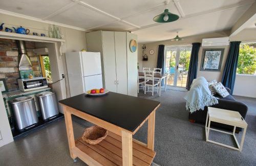 Awatuna House | Mont's Cottage