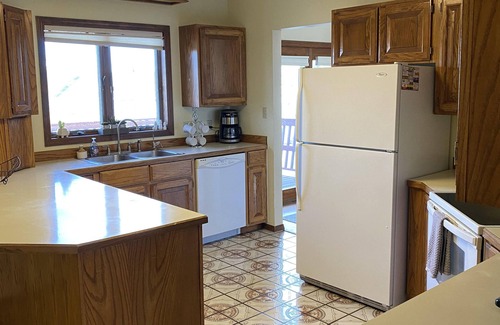Dillon House | Montana Home close to golfing, fishing, skiing, hiking, hunting and downtown