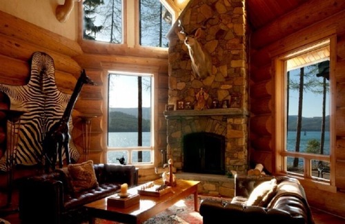 Marion Cabin | Montana Lakefront Luxury Home - Huge Private Estate on Quiet Lake!