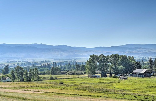 Hamilton House | Montana Retreat Original Hamilton Log Cabin!