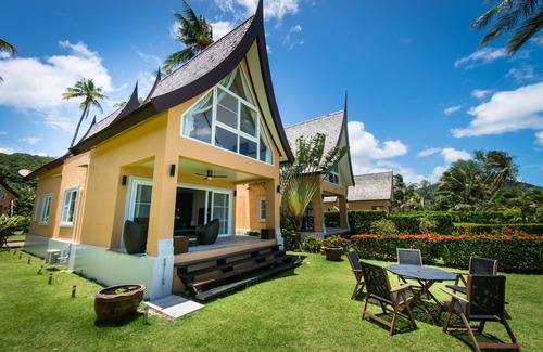 Klong Son Villa | Montana Villa Beachfront