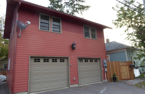Northside Apartment | MontanAloha, a Quaint hideaway just North of Downtown Missoula
