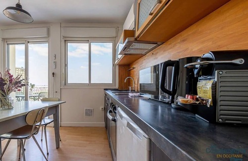 Saint - Aubin - Dupuy Apartment | Montaudran · Place Dupuy - Vue panoramique -Métro
