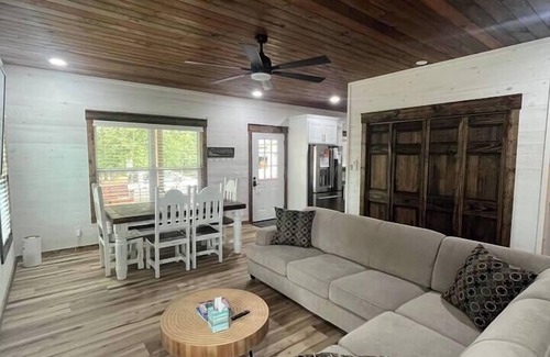 Hartshorn House | Montauk State Park Trout Cabin