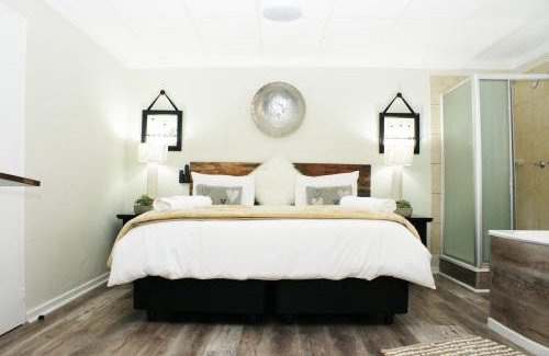 Vanderkloof Hotel | Monte Crous Hotel, Restaurant and Venue