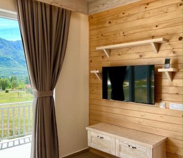Savnik House | Monte Escape Village