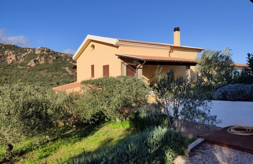 Loiri Porto San Paolo House | MONTERUIU nature House