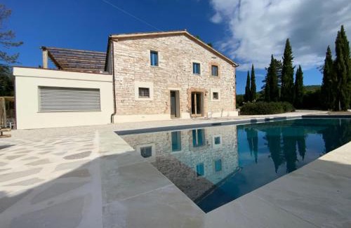 Pergola Apartment | Monte Pino