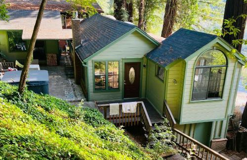 Monte Rio House | Monte Rio Vista Lodge