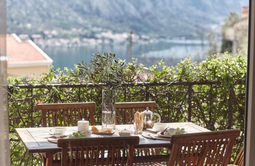 Orahovac Apartment | MonteBay Apart with POOL